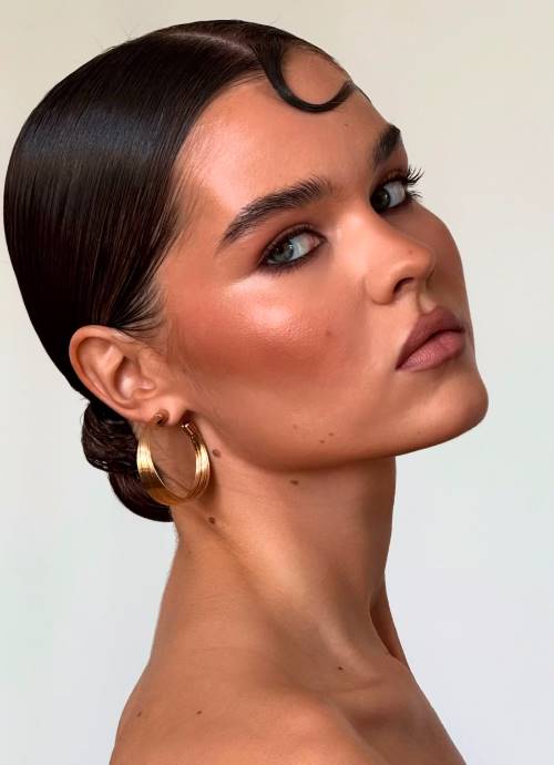 ANASTASIA S.